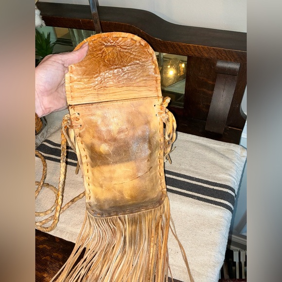 NWT Bed Stu SANDY LANE Tan Rustic White BFS Fringe Hobo Crossbody Bag MSRP $205 - Picture 4 of 11